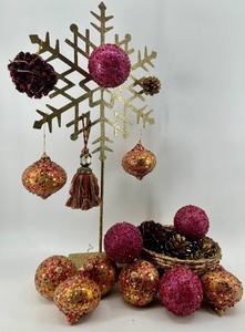 lot 40 image: Gold Glitter Snowflake Christmas Tree Centerpiece & Ornaments