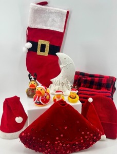 lot 77 image: Red Holiday Accessories Bundle