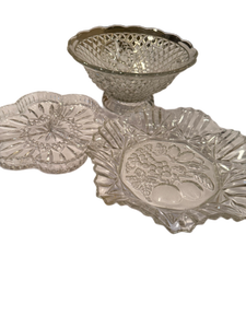 lot 6 image: Assorted Pressed Glass Serving Bowls