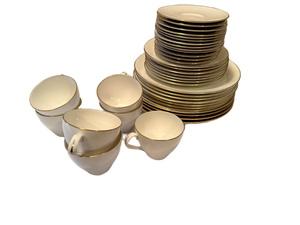 lot 16 image: Fine China Dinnerware Set with Gold Trim