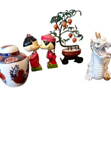 lot 89 image: Mixed Grouping of Asian Decorative Collectibles and Accents
