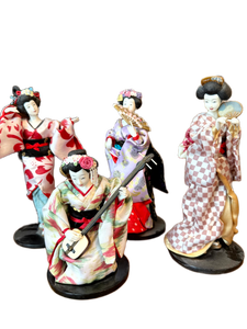 lot 103 image: Collection of Four Traditional Japanese GeishaLady Dolls