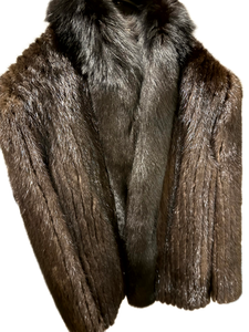 lot 135 image: Luxurious Genuine SAGA MINK Stroller Coat