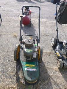 lot 37 image: Yardman 22 String Trimmer