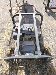 lot 39 image: Coleman Powermate 5000 Premium Portable Generator