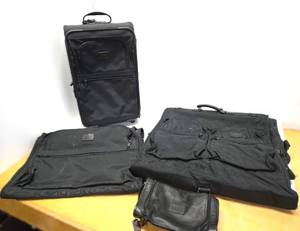 lot 123 image: Quality High End TUMI Luggage Lot #5