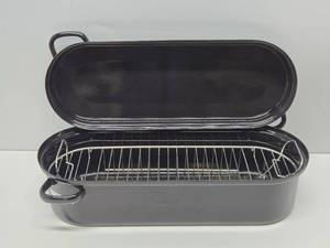lot 108 image: Quality Brand New CHANTAL Enameled Long Fish Poacher wInterior Rack