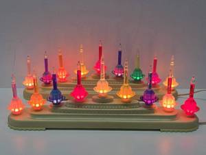 lot 174 image: Vintage SHINY BRITE Christmas Lighted Display 