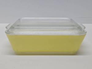 lot 141 image: Vintage Yellow PYREX Covered Dish