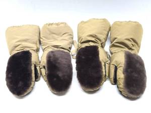 lot 148 image: 2 Nice Pairs of Vintage EDDIE BAUER Winter Choppers  Gloves
