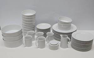 lot 154 image: LARGE Collection of BLOCK SSPAL Lisbon White China Dishware