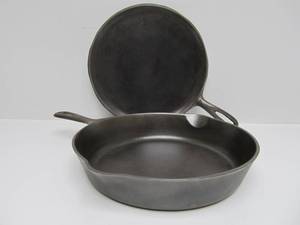 lot 178 image: 2 Excellent Restored WAGNER Cast Iron Skillets #2