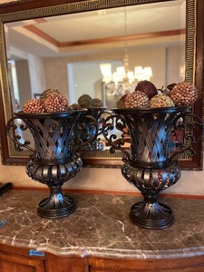 lot 186 image: Pair of Large Decorative Metal Urns 