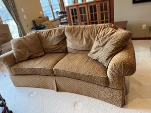 lot 188 image: Great Condition & Quality High End SHERRILL Sofa