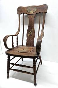 lot 266 image: Handpainted Antique Armchair w Outhouse Hole