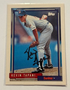 lot 23C image: Kevin Tapani Auto 1992 Topps #313 Minnesota Twins Baseball Card