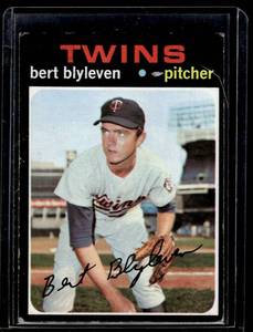 lot 47 image: Bert Blyleven RC 1971 Topps #26 Rookie Vintage Minnesota Twins Baseball Card