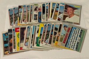 lot 149 image: Vintage Minnesota Twins 38 Card Baseball Lot 1961-1977