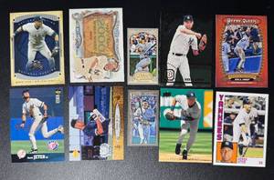 lot 124B image: Derek Jeter 10 Card Insert Baseball Card Lot