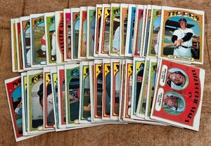 lot 67B image: 1972 Topps Baseball 52 Card Vintage Lot