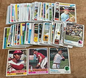 lot 68B image: 1973-1982 Topps Baseball 130 Card Vintage Lot