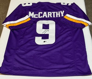 JJ McCarthy Signed With Beckett COA Minnesota Vinkings Stitched Custom Jersey Size XL