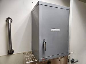 lot 921 image: Metal Wall-Mount Storage Cabinet 1-door2-shelf