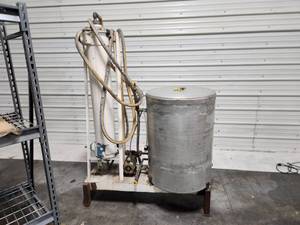 lot 80 image: Drum and Pump