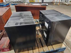 lot 114 image: Lot of (4) Metal File Cabinet 3-drawer