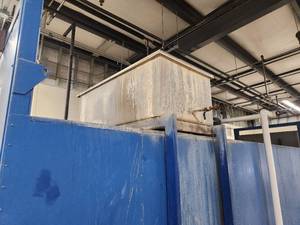 lot 60 image: Steam Heated Hot Water Wash Tank with Electric Pump