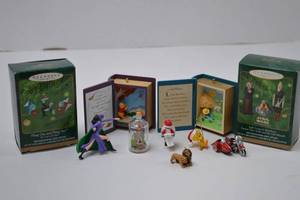 lot 115 image: Hallmark Keepsake Ornament Collection - Star Wars, Dr. Seuss, Pooh, Mother Goose