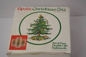 lot 134 image: Spode Christmas Tree Double Old Fashioned Glasses, Set of 4, with Box