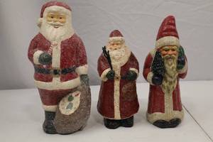 lot 148 image: Set of 3 Vintage-Look Santa Christmas Figurines 12in, 9in, 10.5in