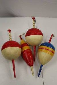 lot 150 image: Lot of 4 Extra Large Vintage Wooden Fishing Bobbers Decor