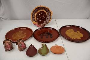 lot 161 image: Thanksgiving Turkey Theme Plates and Ceramic Table Decor Lot