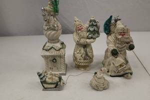 lot 163 image: Vintage Pam Schifferl Santa Claus Lot