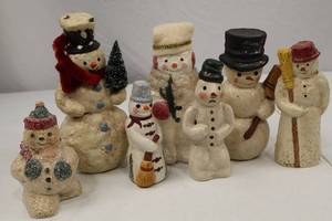 lot 173 image: Walnut Ridge Collectibles Snowman Figurine Lot