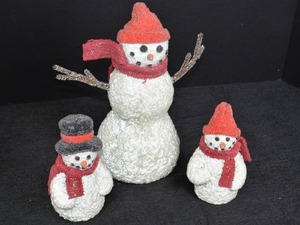 lot 191 image: Set of 3 Midwest Cannon Falls Christmas Snowman Figures