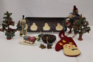 lot 233 image: Christmas Decor Lot Snowman, Primitive Trees, Ornaments & Tray