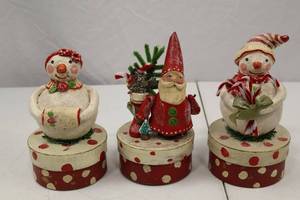 lot 249 image: Penny McAllister Christmas Decor Boxes Santa & Snowmen, Set of 3