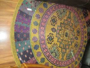 lot 335 image: 710Round Vibrant Moroccan style a...