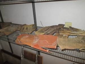 lot 345 image: Assortment of previously enjoyed le...