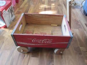 lot 16 image: Vintage wooden Coca-Cola crate repu...
