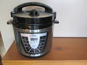 lot 23 image: Power Pressure Cooker XL...