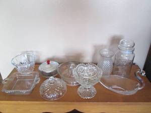 lot 30 image: Vintage glass juicer, candy dishes,...
