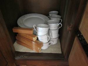 lot 51 image: Floral rimmed fine China plates, sa...