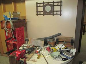lot 80 image: Massive lot of hand tools, 2 bench ...