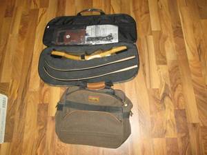 lot 87 image: Vista soft side archery case with S...