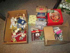 lot 91 image: Vintage Christmas ornaments, lighte...