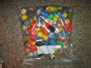 lot 93 image: Fisher Price little people collecti...